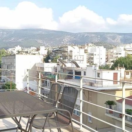 Appartamento Blue -Spacious 1Bdr Corner Flat/Balcony/View Atene Esterno foto