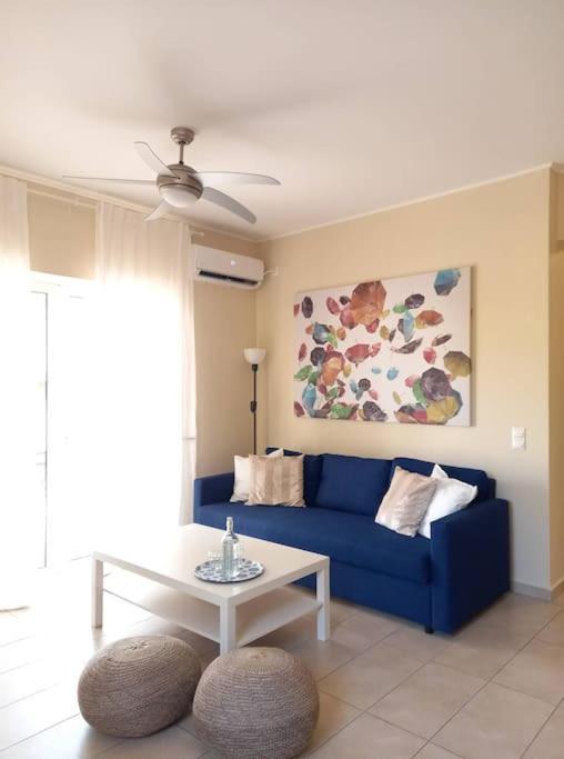 Appartamento Blue -Spacious 1Bdr Corner Flat/Balcony/View Atene Esterno foto